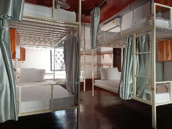 City Backpackers & Travel Luang Prabang Exterior foto